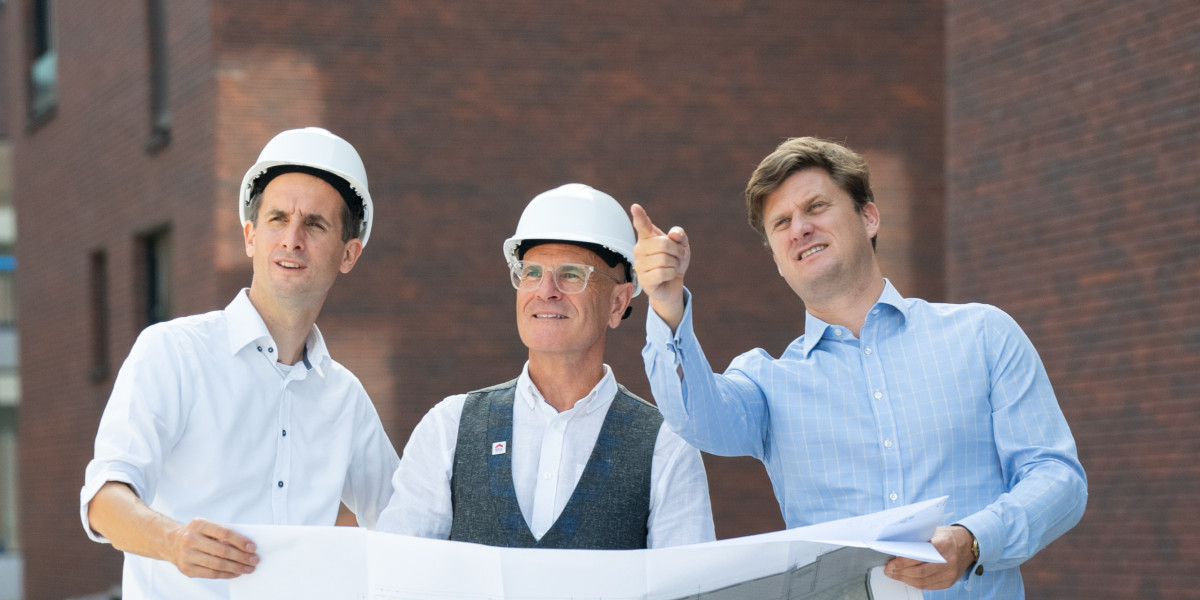 ERA makelaars op werf