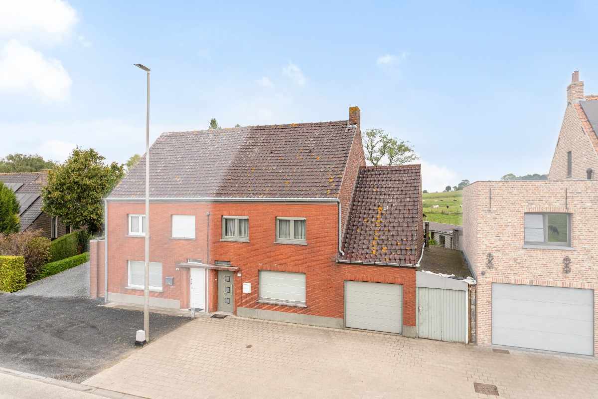 Landelijke woning met ruime tuin en vergezicht € 239 000 | ERA