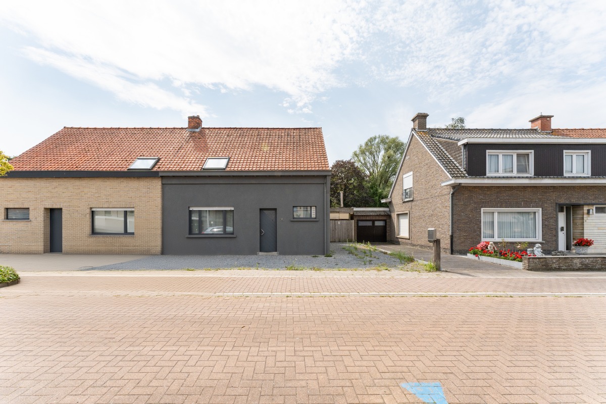 Sint-Elooisstraat - 74 - - 8800