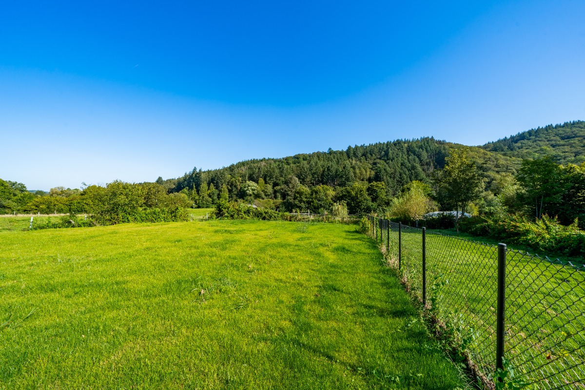 Route de la Roche - 43 - - 6987