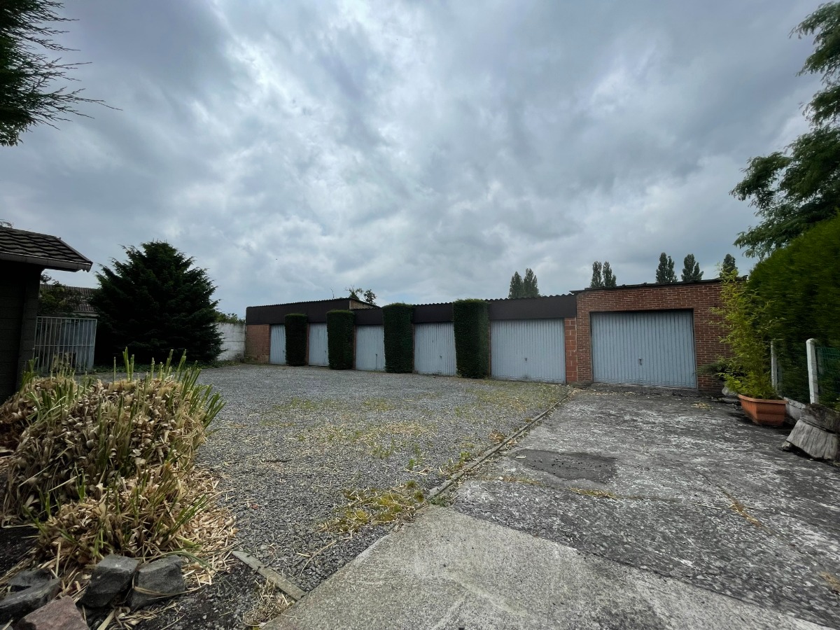 Oude Beselarestraat - 149 - GARAGES - 8940