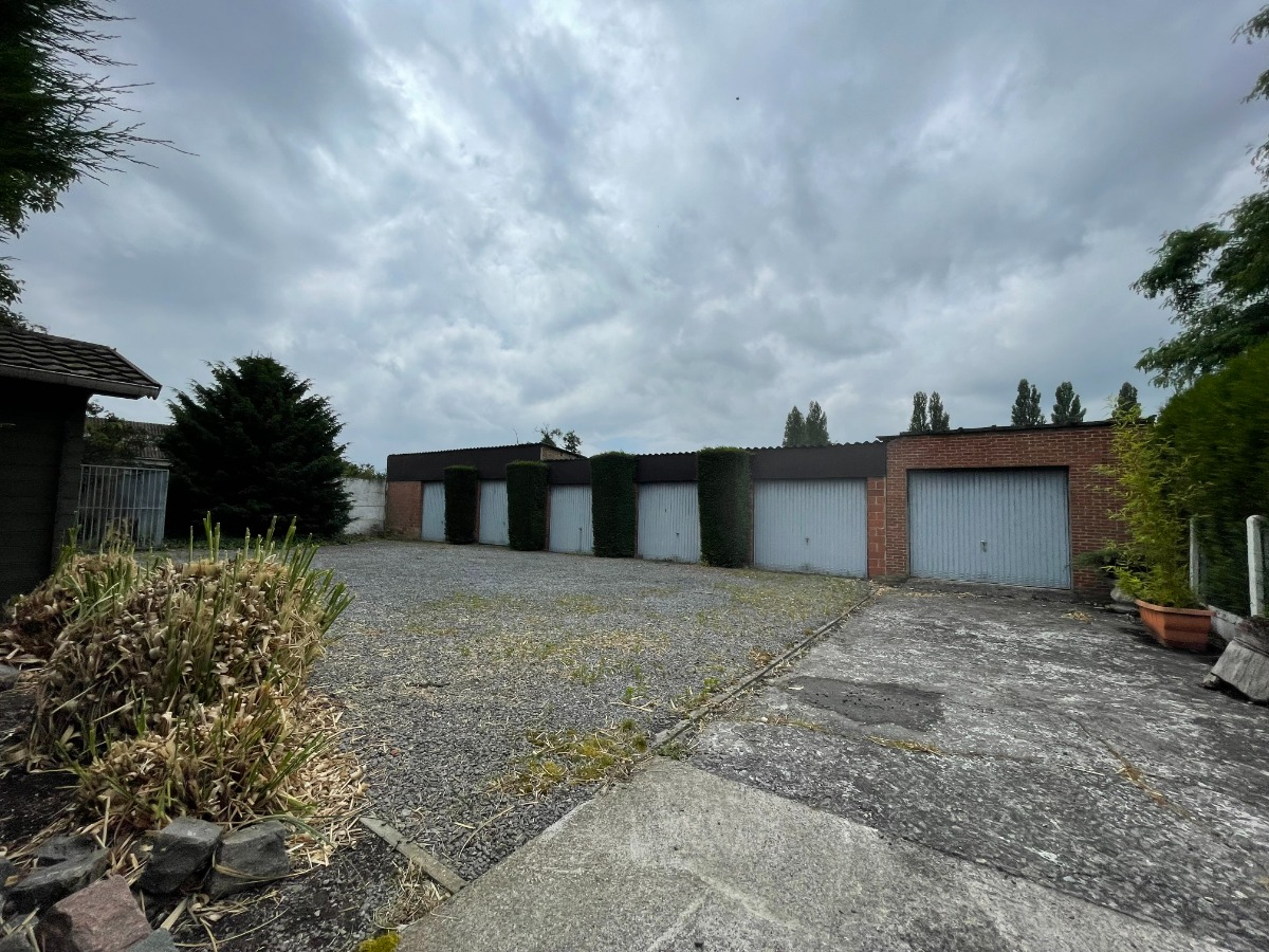 Oude Beselarestraat - 149 - GARAGES - 8940