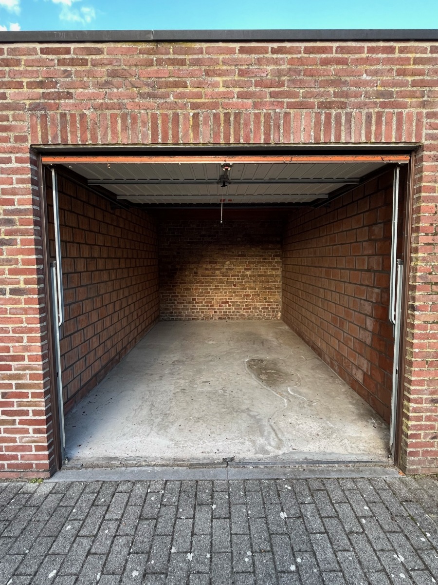 Dorpsstraat - 34 - Garage 4 - 8490