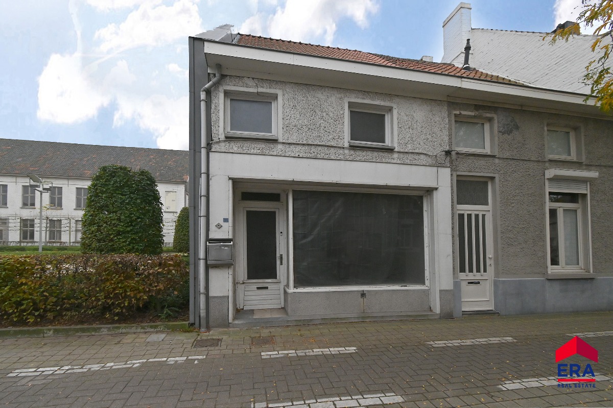 Koning Albertstraat - 81 - - 9900