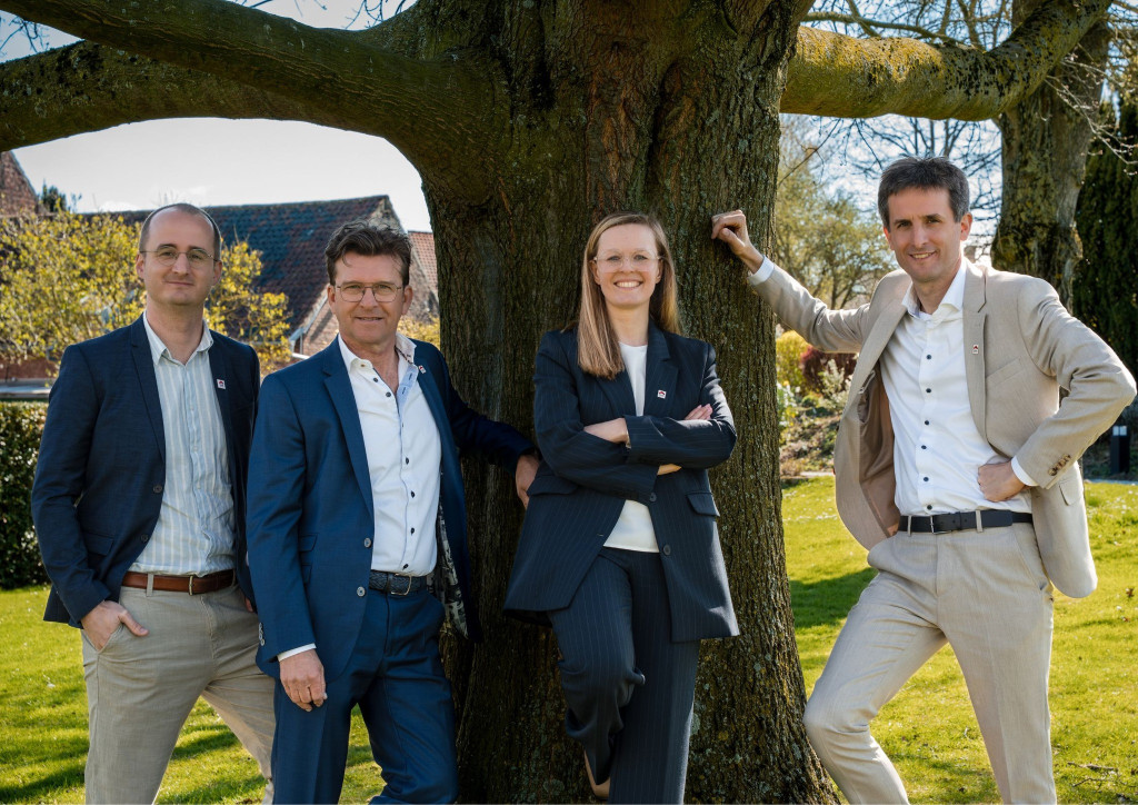 Management ERA LEUS & TOYE