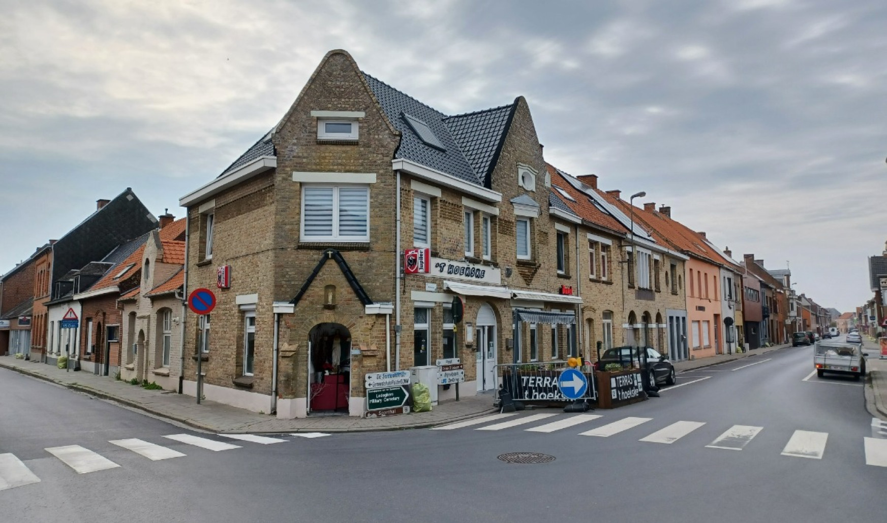 Stationsstraat - 138 - - 8880