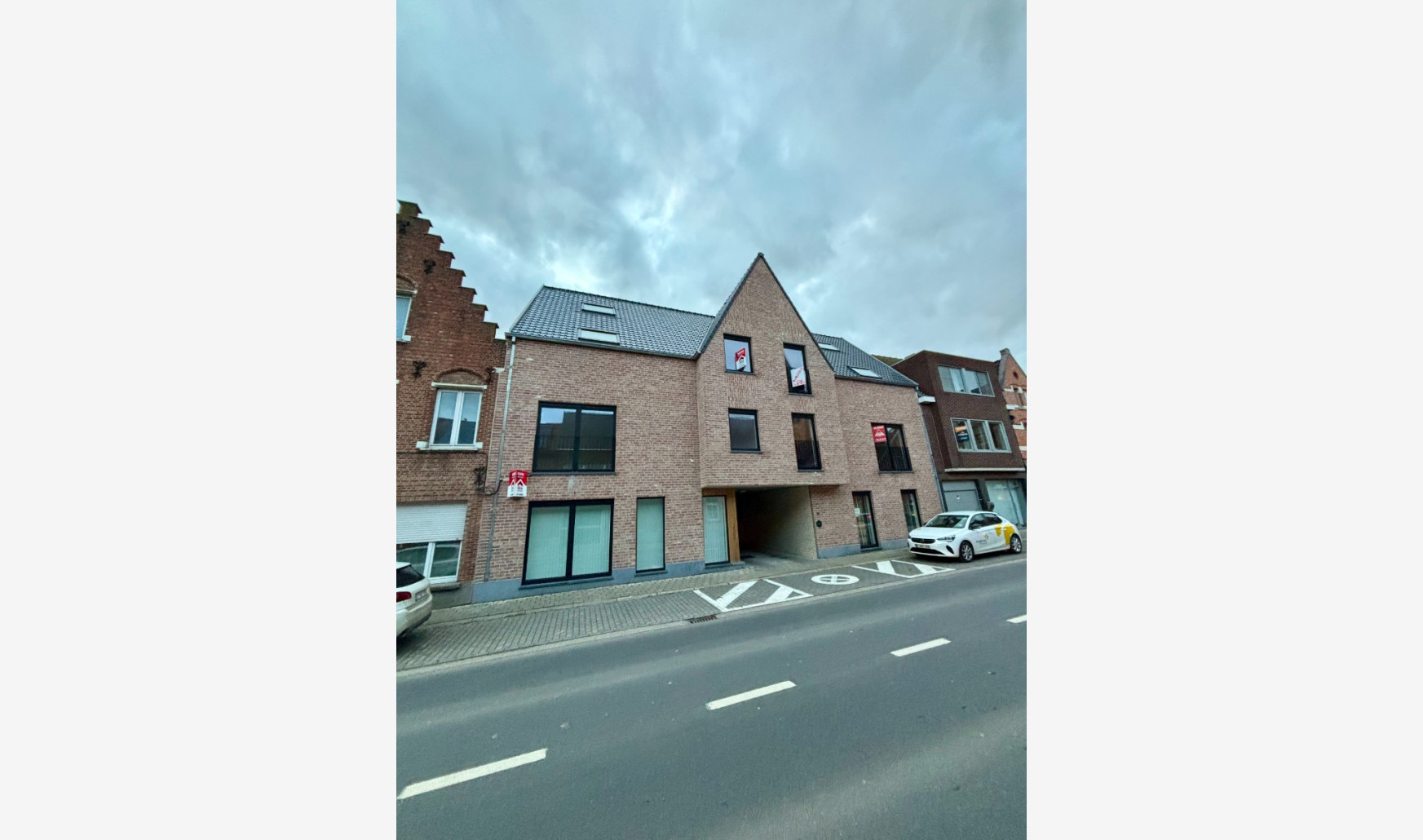 Dadizeelsestraat - 18 - 0202 - 6 - 8890