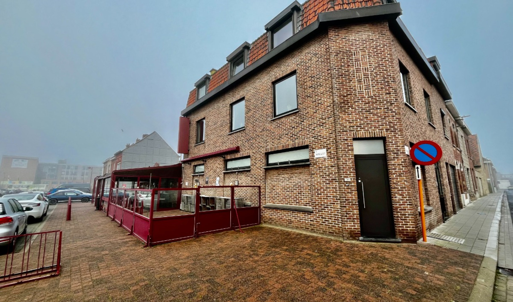 Waalvest - 104 - - 8930