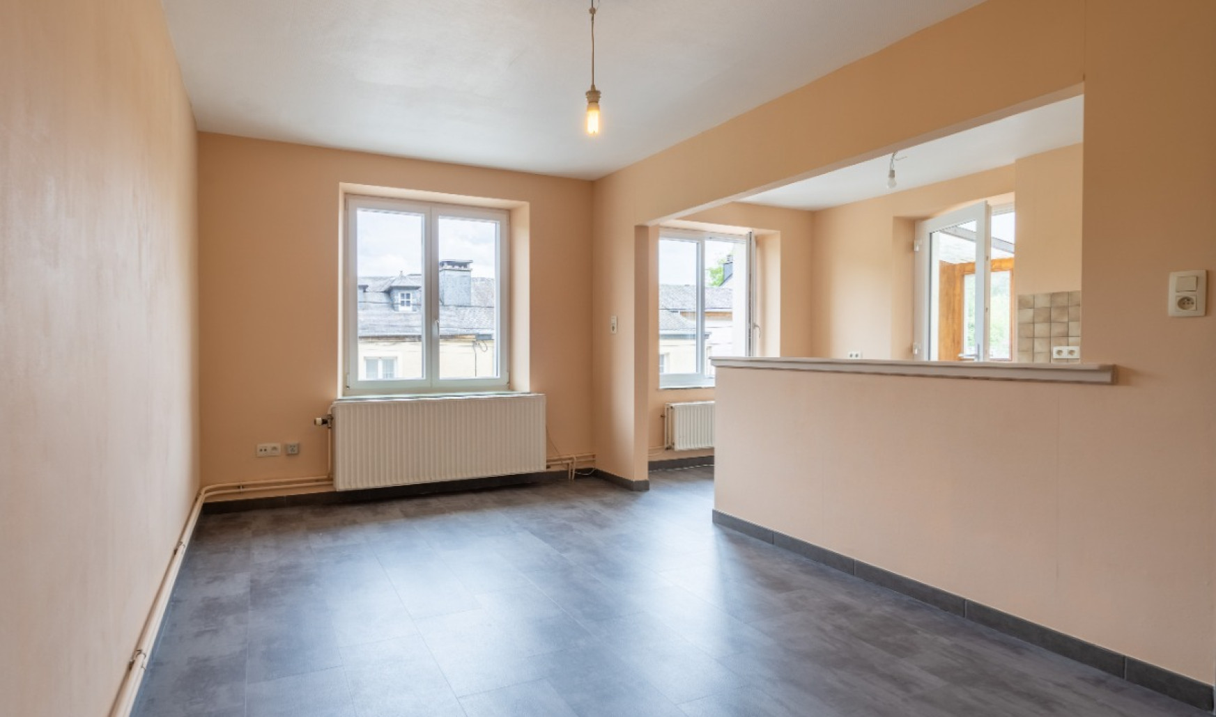 Faubourg de France - 35 - - 6830