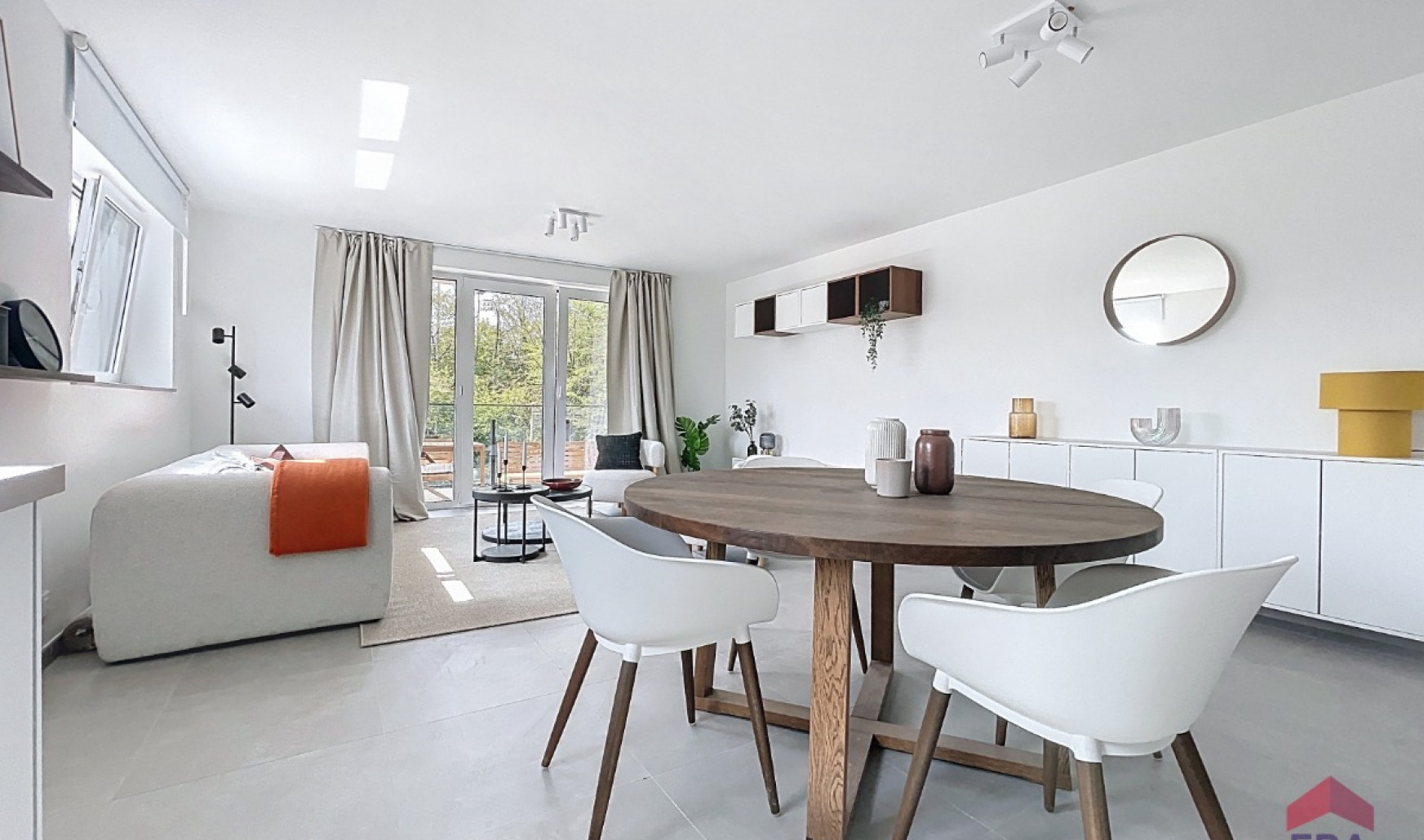 Rue de la Justice - 79 - A31 - 5300