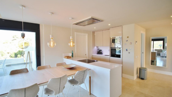 Calle Sefardi - - - 29680