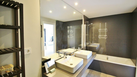 Calle Sefardi - - - 29680