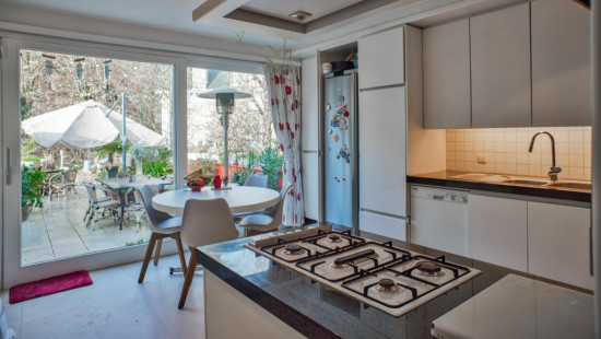 Plaats - 13 - HP - 8890