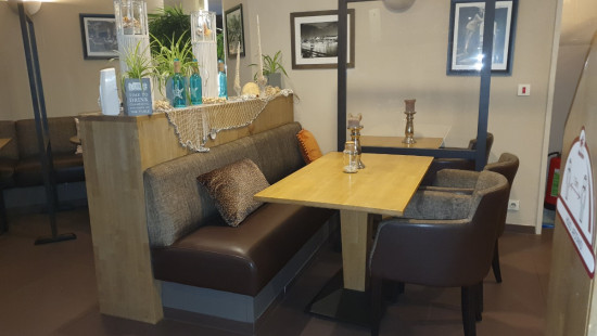 Plaats - 13 - HP - 8890