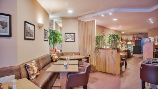 Plaats - 13 - HP + APP - 8890