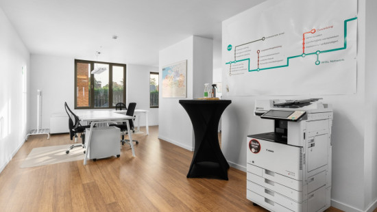 Stationstraat - 62 - - 8700