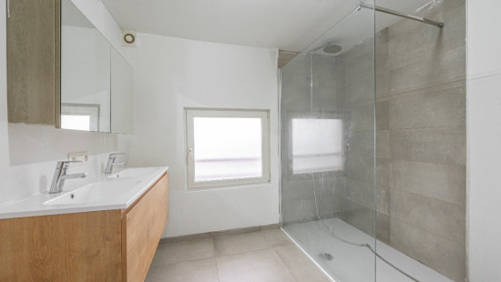 Nieuwstraat - 6 - - 9100