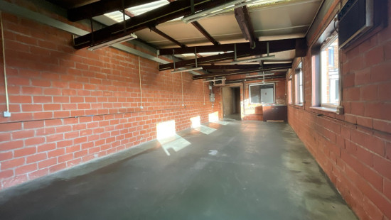 Menenstraat - 61 - - 8940