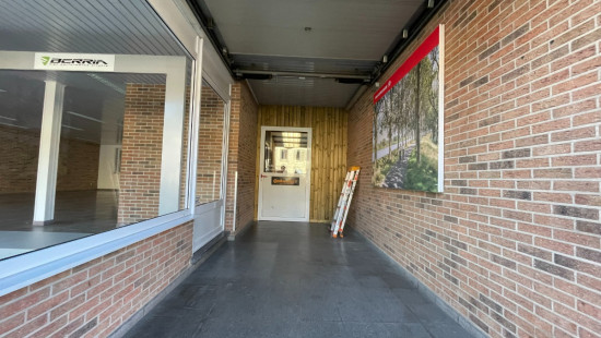 Menenstraat - 61 - - 8940