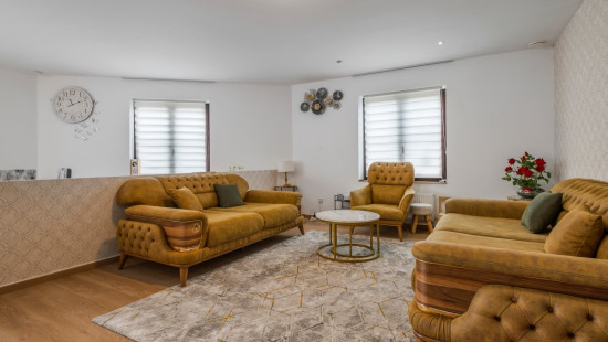 Heidebaan - 99 - - 9100