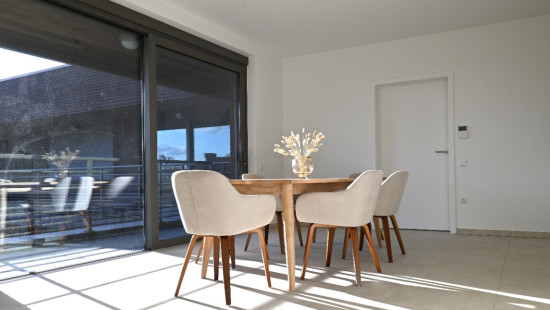 Stationstraat - 79 - - 2.01 - 8890