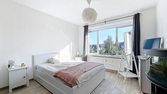 Avenue Louis Isaac - 21-23 - - 7850