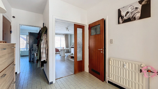 Avenue Louis Isaac - 21-23 - - 7850