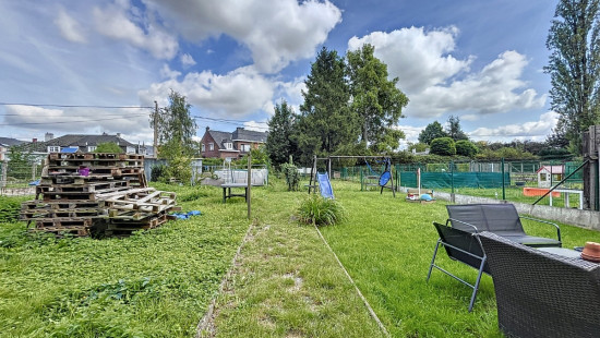 Avenue Louis Isaac - 21-23 - - 7850