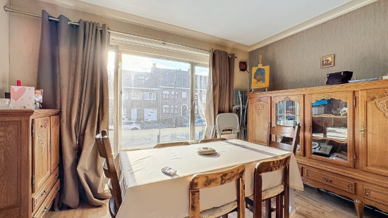 Avenue Louis Isaac - 21-23 - - 7850