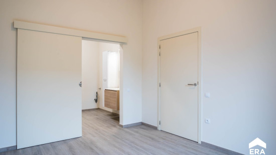 Stationstraat - 79 - - 2.01 - 8890