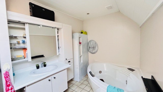 Moeskroenstraat - 9 - - 8930