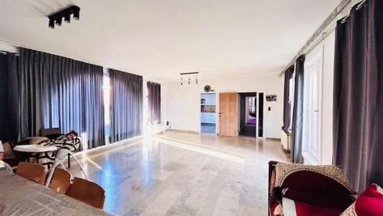 Moeskroenstraat - 9 - - 8930