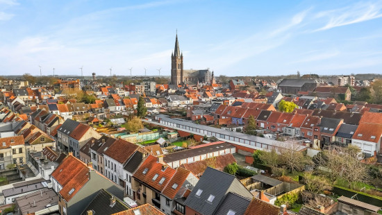 Moeie - 2A - 003 - 2.0 - 9900