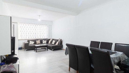 Campiniastraat - 32 - - 2170