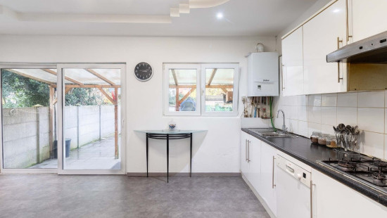 Campiniastraat - 32 - - 2170