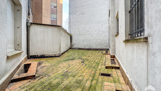 Avenue de la Renaissance - 1 - - 1000