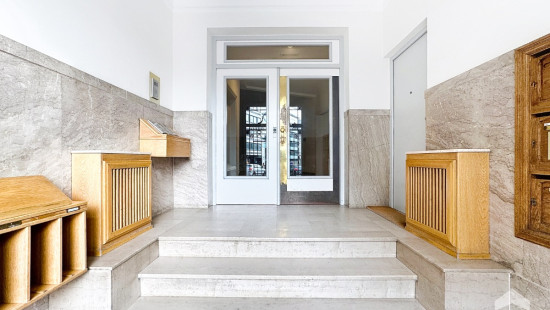 Avenue de la Renaissance - 1 - - 1000