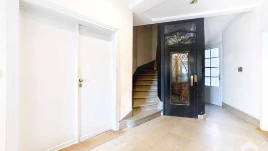 Avenue de la Renaissance - 1 - - 1000