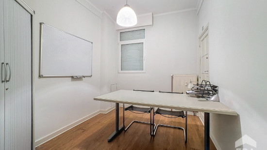 Avenue de la Renaissance - 1 - - 1000