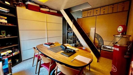 Waalvest - 104 - - 8930