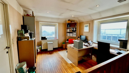 Waalvest - 104 - - 8930