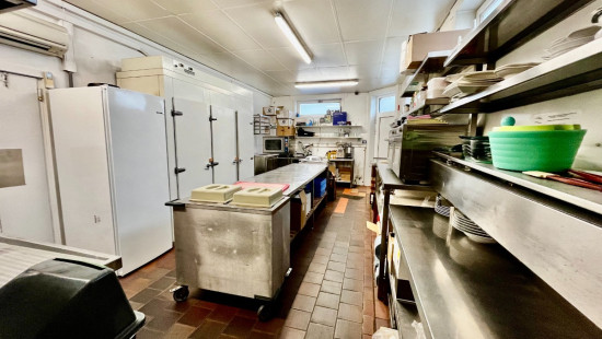 Waalvest - 104 - - 8930