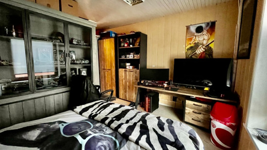 Waalvest - 104 - - 8930