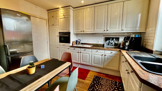 Waalvest - 104 - - 8930