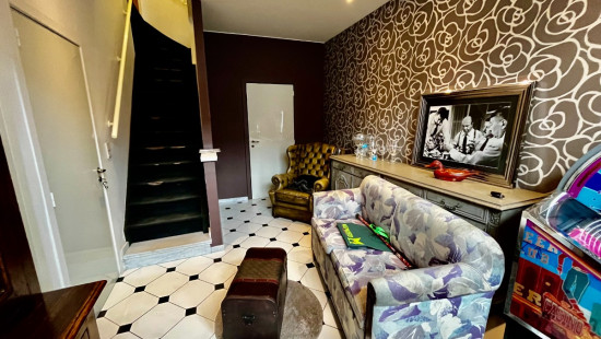 Waalvest - 104 - - 8930