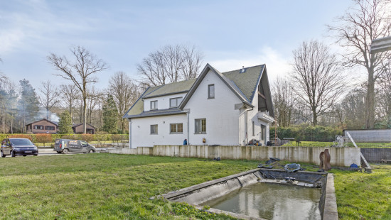 Drève des Mélèzes - 8 - - 7850