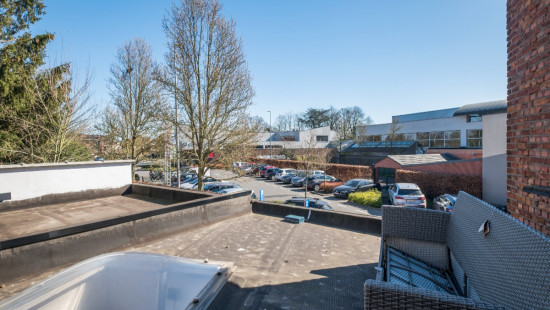 Stationsstraat - 27 - - 9280