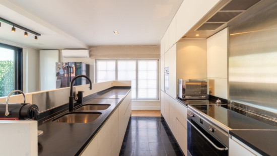 Sint Laureysplein - 6 - - 2540