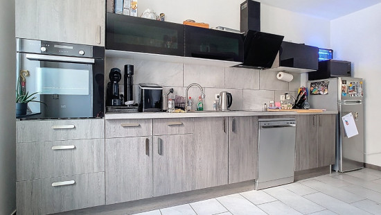 Rue du Centre - 11 - - 4540