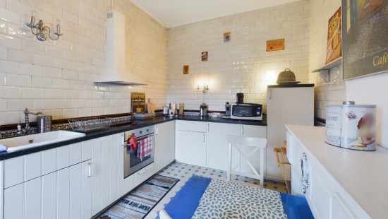 Basse Cour - 22 - - 6940